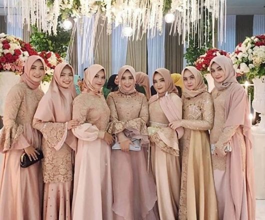 Model Baju Gamis Pesta Satin Brokat Cream
