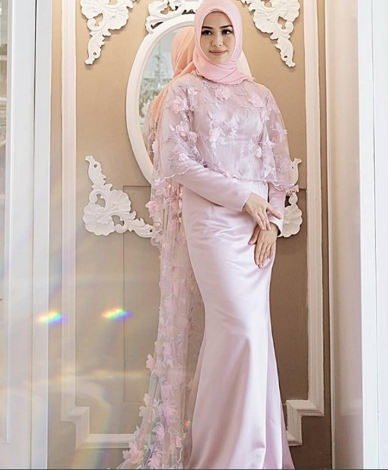 Model Baju Gamis Pesta Satin Model Duyung Baby Pink