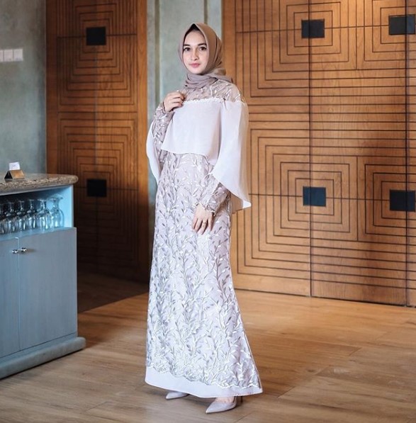 Model Baju Gamis Pesta Sederhana Tapi Mewah Cape Sifon Brokat Soft Green