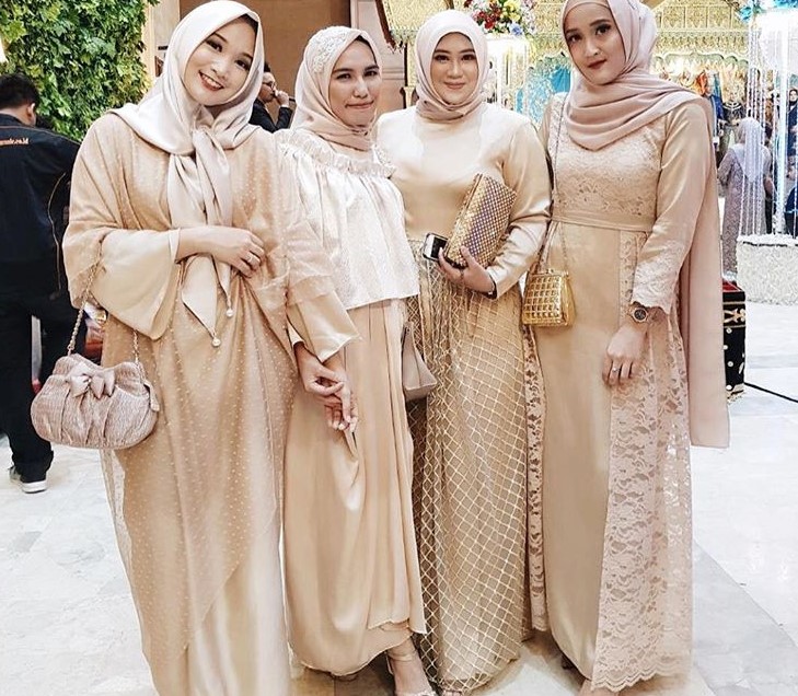 Model Baju Gamis Pesta untuk Orang Gemuk Nude Cream