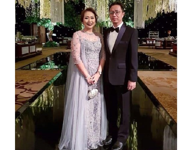 Model Baju Kebaya Couple Ala Superman Silver