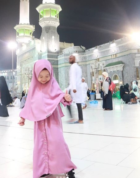 Model Gamis Anak Katun Jepang Modern Simple Kancing Depan Pink