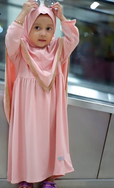 Model Gamis Anak Katun Jepang Modern Simple Peach