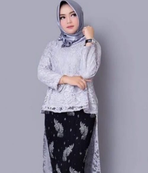 Model Gamis Brokat Kombinasi Batik Modern Silver