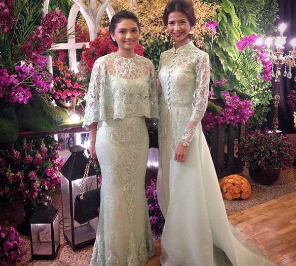 Model Gamis Brokat Kombinasi Satin Mewah Cape Rok Duyung Putih