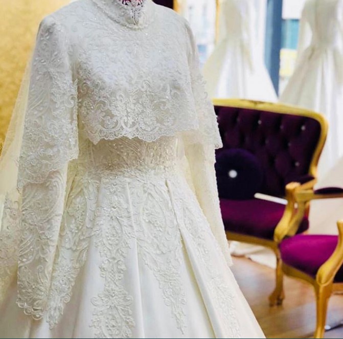 Model Gamis Brokat Pesta Lace Payet Putih