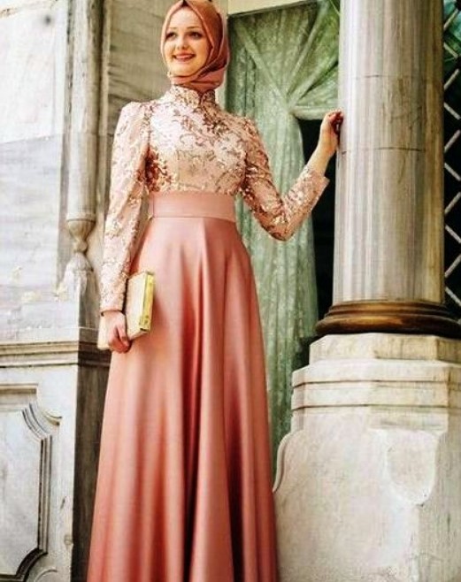 Model Gamis Brokat Pesta Satin Peach Tua