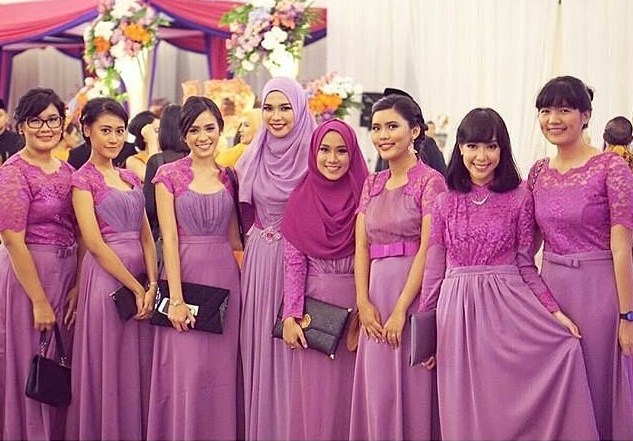 Model Gamis Brokat Untuk Orang Gemuk Agar Terlihat Kurus Ungu