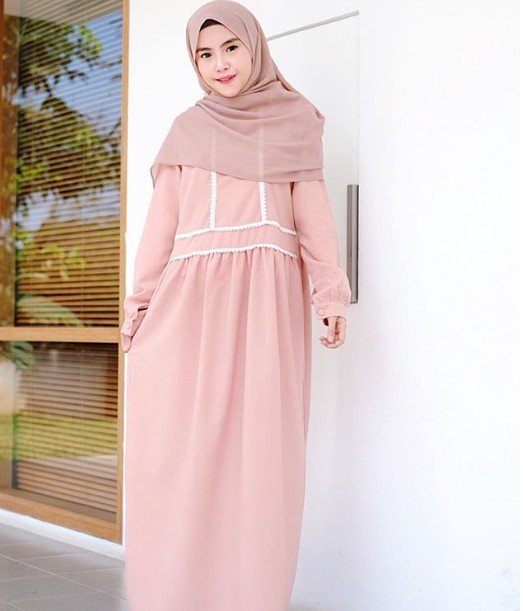 Model Gamis Katun Jepang Kombinasi Terbaru Renda Baby Peach