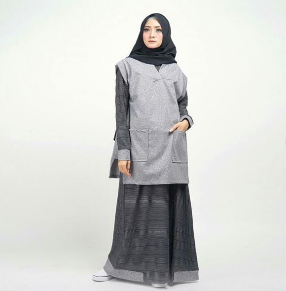 Model Gamis Modern untuk Anak Muda Remaja Kekinian Kantong Abu Tua Muda