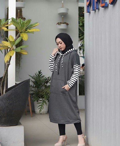 Model Gamis Modern untuk Anak Muda Remaja Kekinian Model Hoodie Panjang Stripe Abu Tua