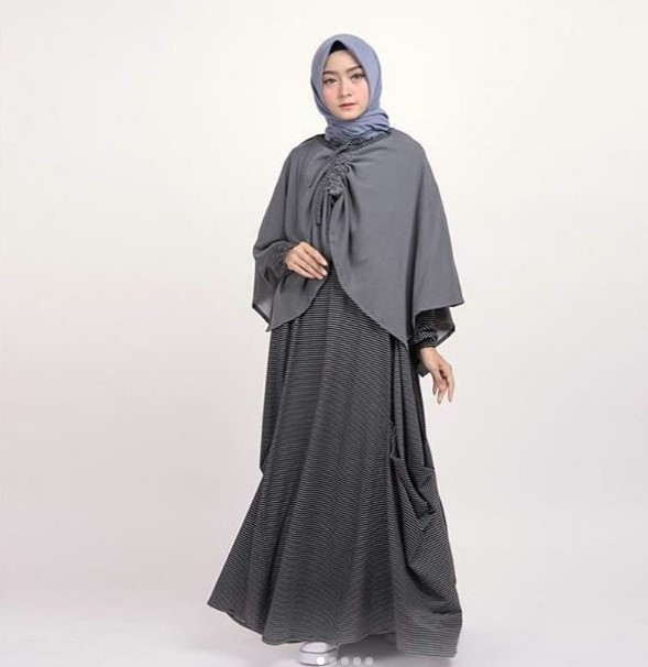 Model Gamis Modern untuk Anak Muda Remaja Kekinian Outer Kerut Abu Tua