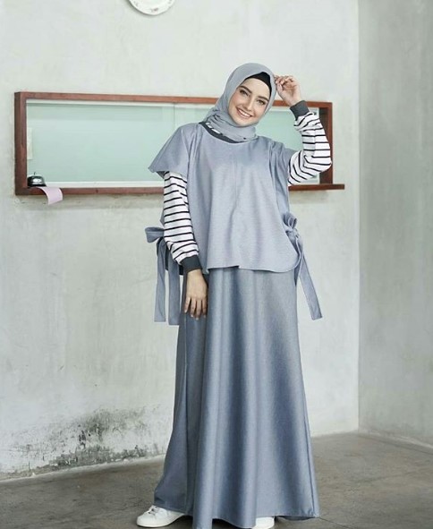 Model Gamis Modern untuk Anak Muda Remaja Kekinian Outer Tali Pinggang Stripe Silver