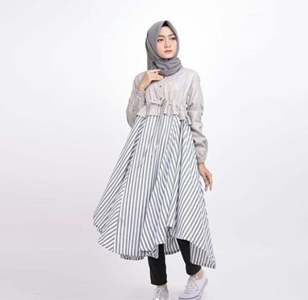 Model Gamis Modern untuk Anak Muda Remaja Kekinian Rempel Rok Stripe