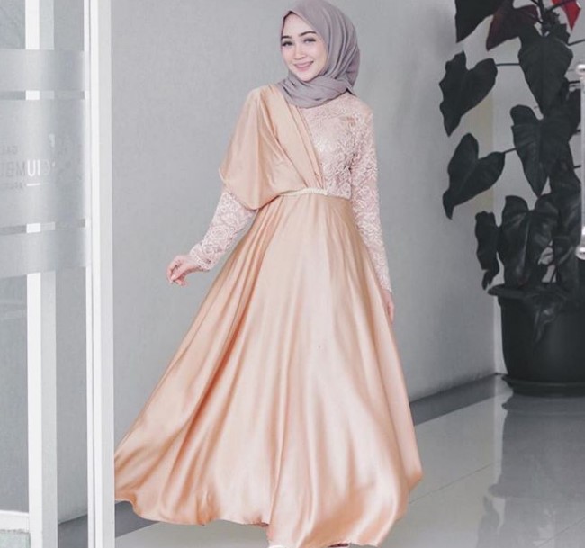 Model Gamis Pesta Brokat Mewah Terbaru SoftGold