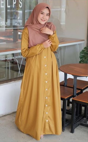 Model Gamis Syar'i Tanah Abang Terbaru Simple Katun Kancing Depan Mustard