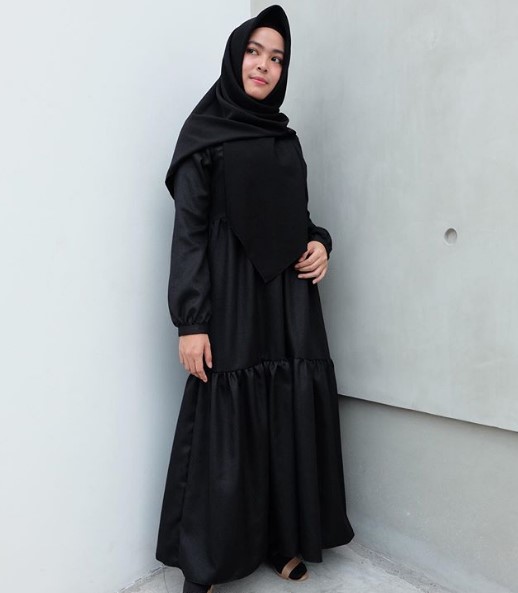 Model Gamis Syar'i Tanah Abang Terbaru Simple Rok Rempel Hitam