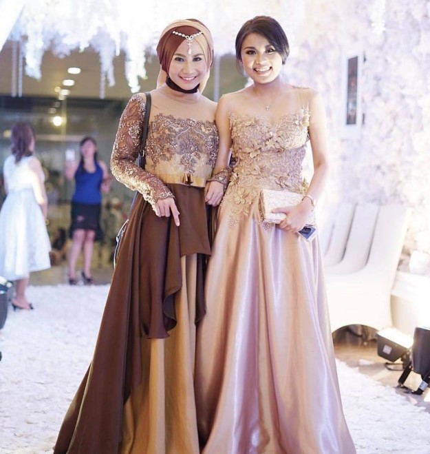 Model Gaun Pesta Brokat Terbaru Soft Cream