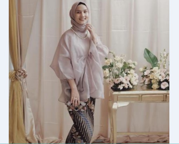 Model Kebaya Modern Blouse Maroon