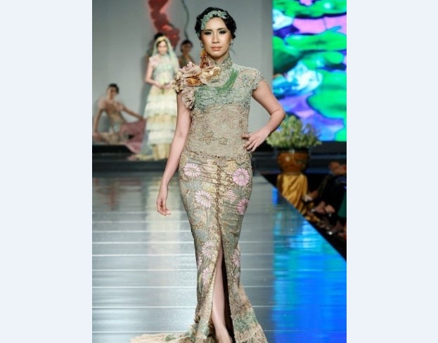 Model Kebaya Modern Lainnya Hijau Coklat