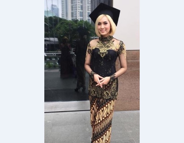 Model Kebaya Modern Lainnya Kuning Hitam