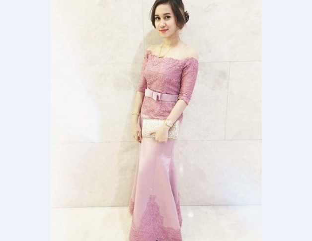 Model Kebaya Modern Lengan Pendek Soft Pink