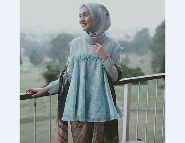 Model Kebaya Muslim Lainnya Rempel Selendang