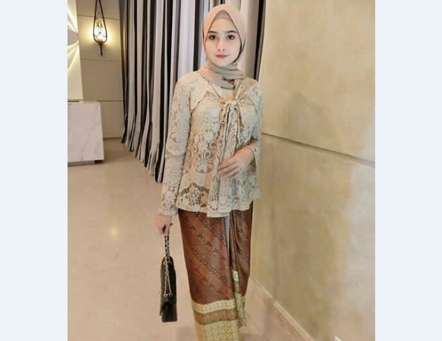 Model Kebaya Muslim Lainnya Tali Ikat Dada