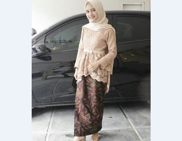 Model Kebaya Muslim Peplum Mocca Muda