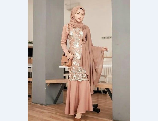 Baju Kebaya Muslim Selendang Bahu Mocca