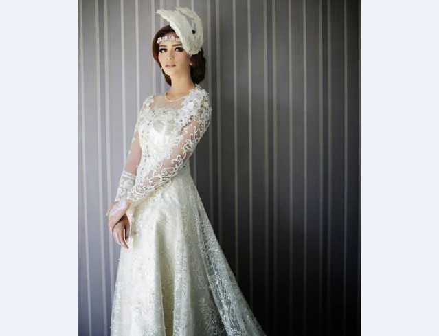 Model Kebaya Pengantin Dress A Line Bando Kelinci