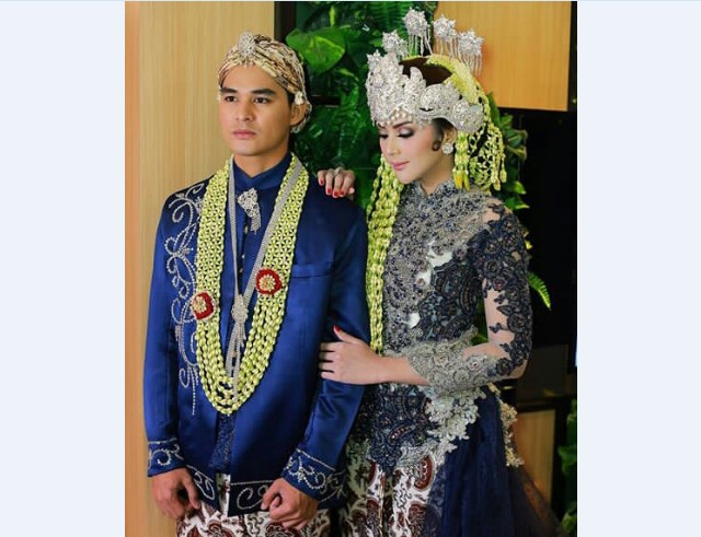 Model Kebaya Pengantin Perpaduan Adat Sunda Suger Abu Navu