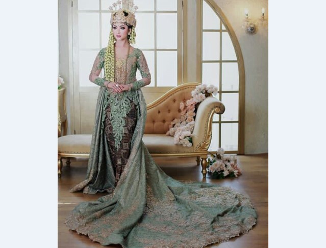 Model Kebaya Pengantin Perpaduan Adat Sunda Suger Hijau
