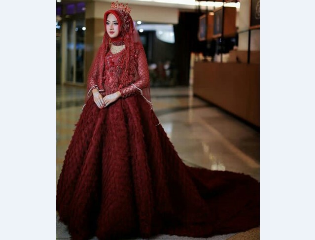 Model Kebaya Pengantin Princess Maroon