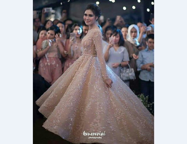 Model Kebaya Pengantin Princess Tile