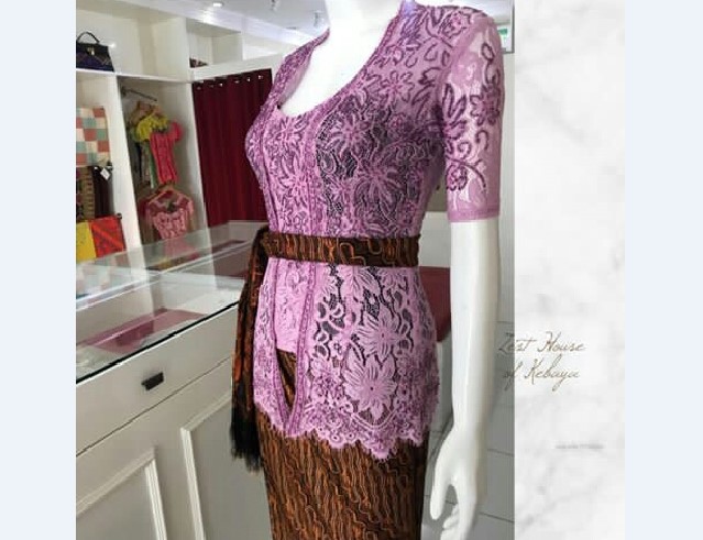 Model Kebaya Pesta Kutubaru Pink Ungu