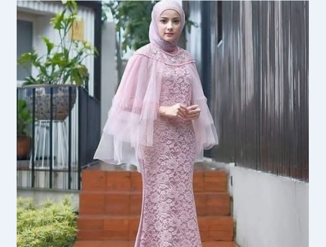Model Kebaya Pesta Lainnya Ala Superman
