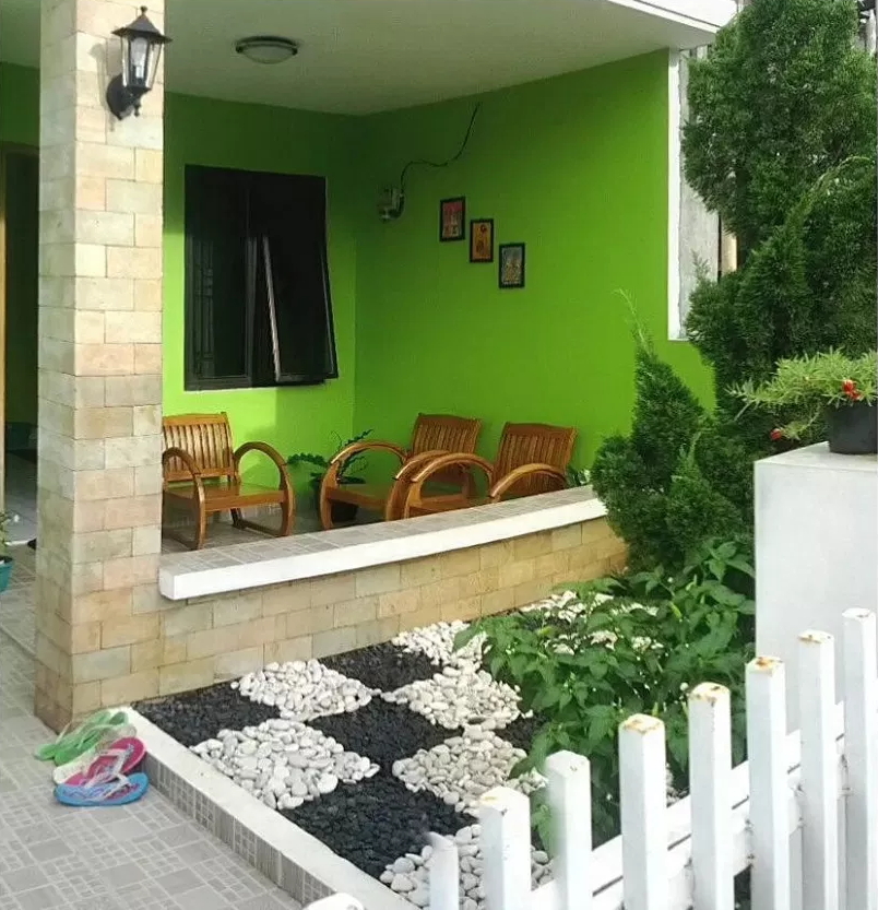 teras rumah minimalis asri