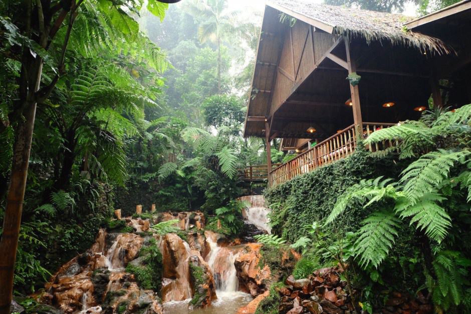 Kampung Daun