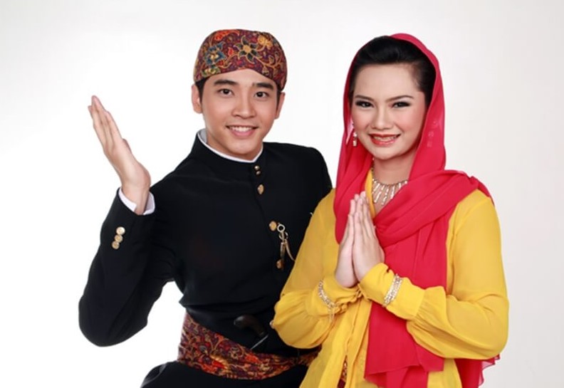 Baju Adat Betawi Laki laki