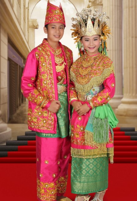 Keunikan Pakaian Adat Jambi Tradisional Pria dan Wanita