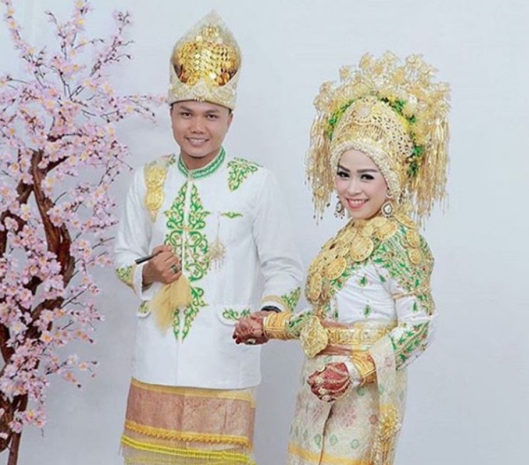 Pakaian Adat Aceh Tradisional Modern