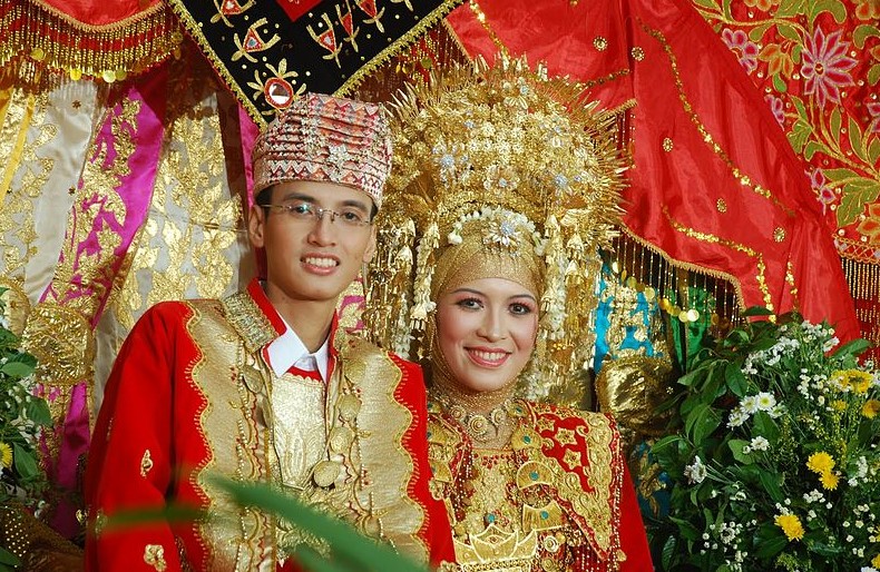 Pakaian Adat Bengkulu untuk Pernikahan dan Pengantin