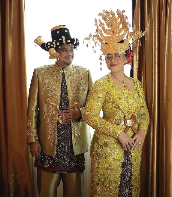 Pakaian Adat Modern Pengantin Batak Mandailing