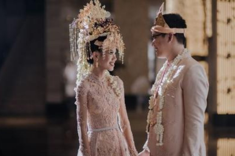 Pakaian Adat Palembang Tradisional Modern Simple