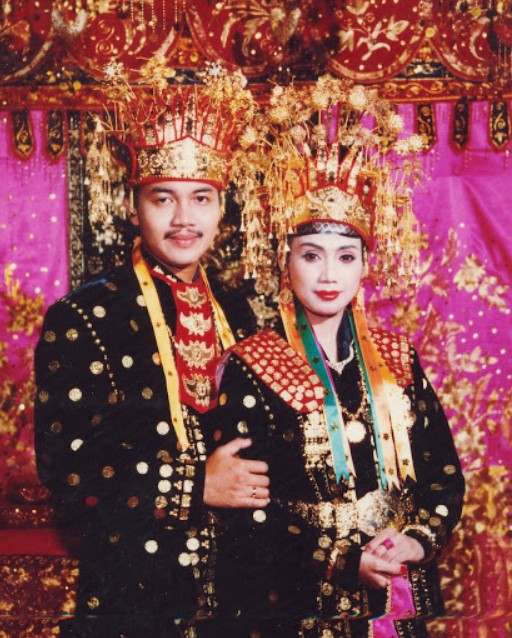Pakaian Adat Pengantin Bengkulu Tradisional