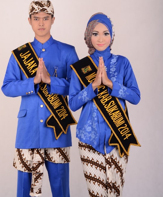 Pakaian Adat Suku Sunda Bagi Kaum Menengah