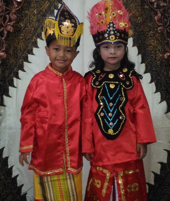 Baju Adat Gorontalo Anak