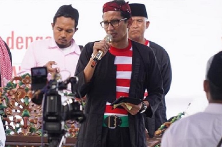 Baju Adat Madura Laki-laki