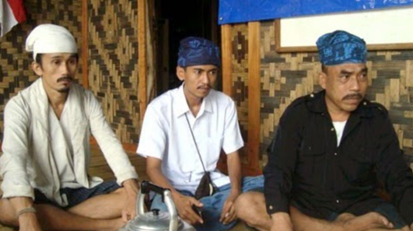 Baju Adat Suku Baduy Dalam Pria